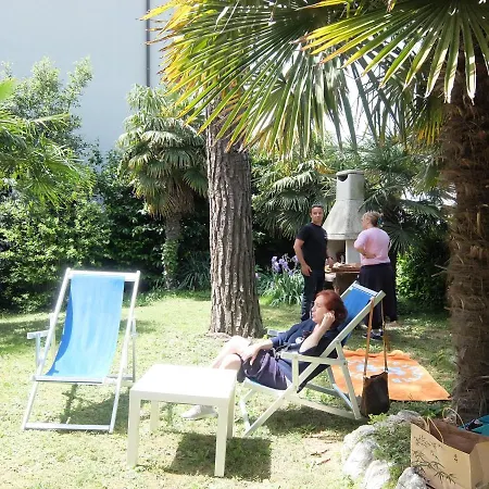 לינה וארוחת בוקר La Casa Di Enrico *